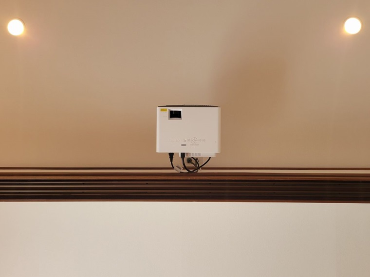 プロジェクター下から見た状態